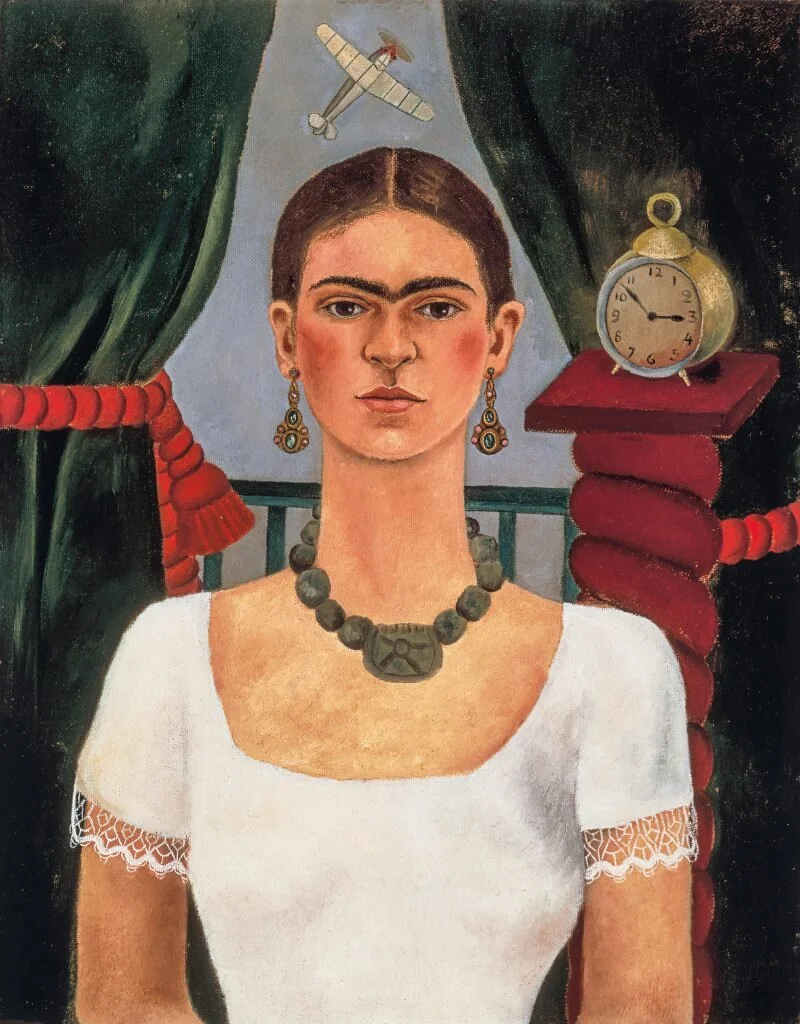 Frida Kahlo, Self-portrait (Time Flies) (ca. 1929). Photo by LML Archive, ©Banco de Mexico Diego Rivera Frida Kahlo Museums Trust/VG Bild-Kunst, Bonn 2021; reproduction authorised by the Instituto Nacional de Bellas Artes y Literatura, 2021.